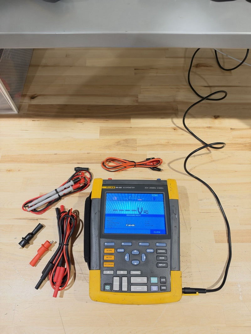 FLUKE 190-202 SCOPEMETER 2.5GS/S 2CHANNEL 200MHZ OSCILLOSCOPE (TESTED)SHIPS FREE