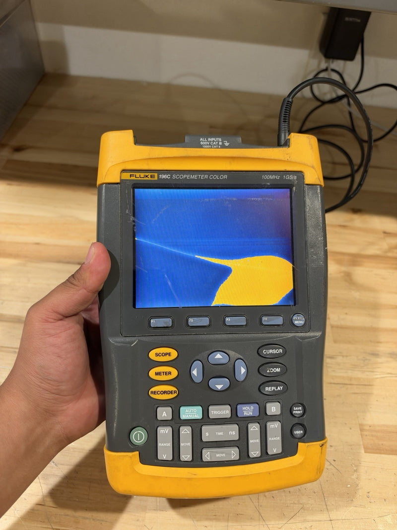 FLUKE 196C SCOPEMETER COLOR W/ LEADS 100MHZ 1GS/S (PARTS ONLY) SHIPS FAST
