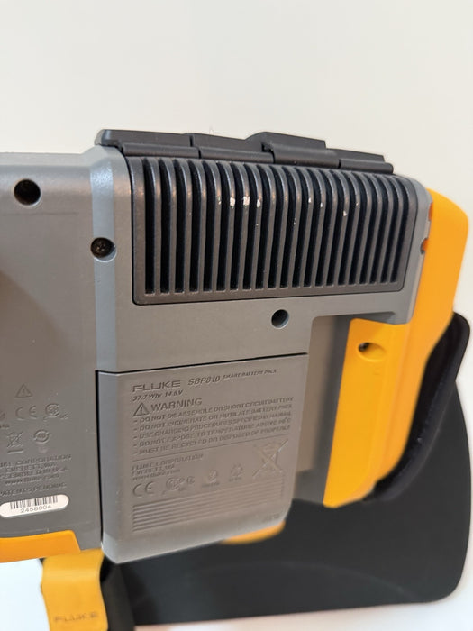 FLUKE 810 VIBRATION TESTER WITH TACHOMETER & TRIAXIAL ACCELEROMETER & CASE TESTED