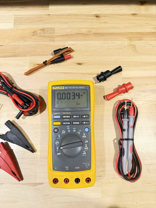 FLUKE 187 TRUE RMS MULTIMETER KIT W/ LEADS & CLIPS (TESTED) SHIPS FAST