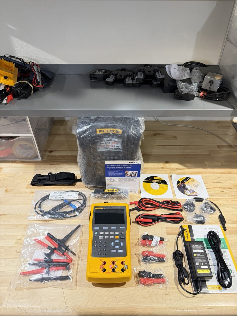 FLUKE 754 DOCUMENTING PROCESS CALIBRATOR W/ ACCESSORIES (NEW) FREE SHIPPING