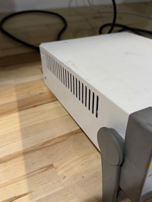 FLUKE 8808A 5.5 DIGITAL MULTIMETER W/ LEADS & CHARGER - TESTED / SHIPS FAST