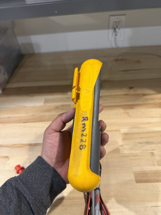 FLUKE 87 TRUE RMS MULTIMETER W/LEADS & CLIPS - SHIPS FAST