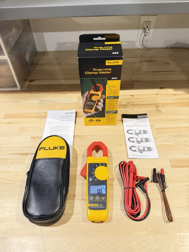 FLUKE 325 TRUE RMS CLAMP METER SHIPS FAST - NEW
