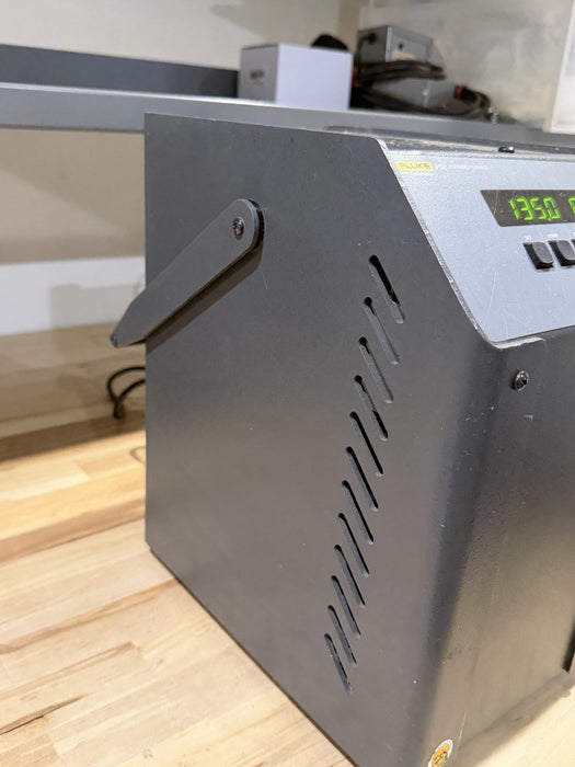 FLUKE 9150 PORTABLE FURNACE WITH CHARGER TESTED