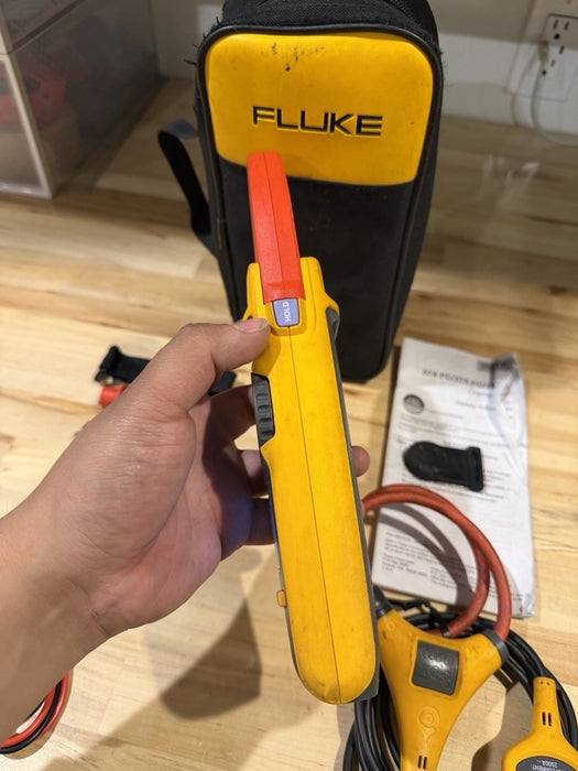 FLUKE 376FC WIRELESS TRUE RMS AC/DC CLAMP METER W/LEADS - SHIPS FAST