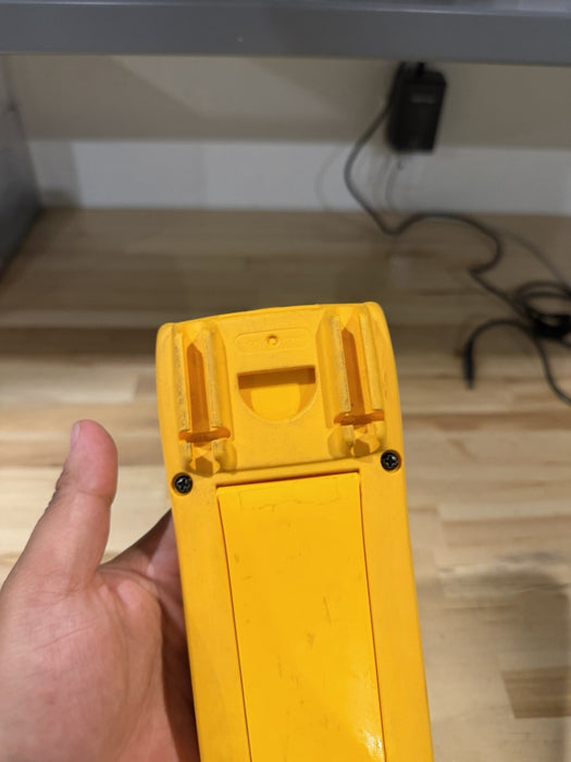 FLUKE 179 MULTIMETER WITH LEADS & CLIPS