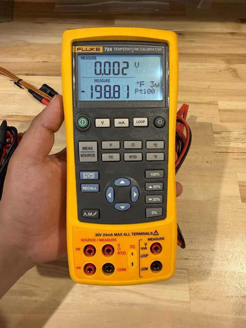 FLUKE 724 TEMPERATURE CALIBRATOR METER WITH LEADS & CLIPS TESTED