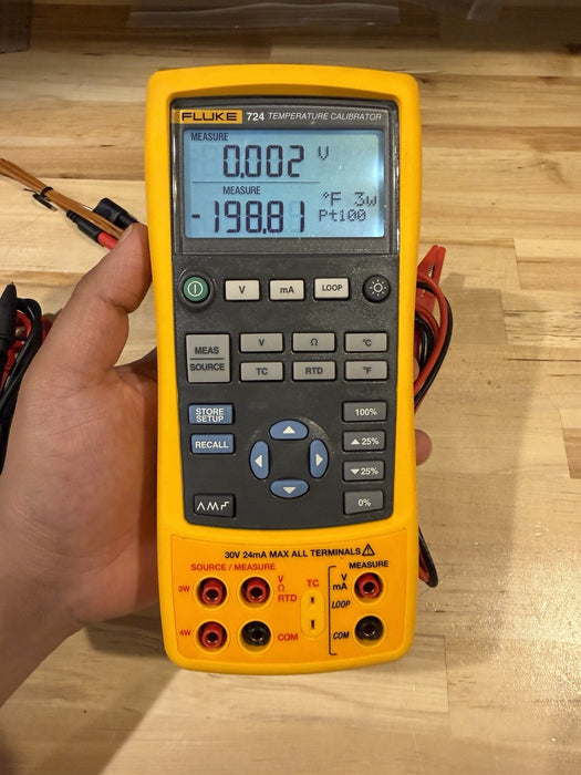FLUKE 724 TEMPERATURE CALIBRATOR METER WITH LEADS & CLIPS TESTED