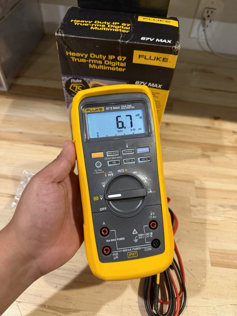 FLUKE 87V MAX TRUE RMS MULTIMETER W/ LEADS & CLIPS