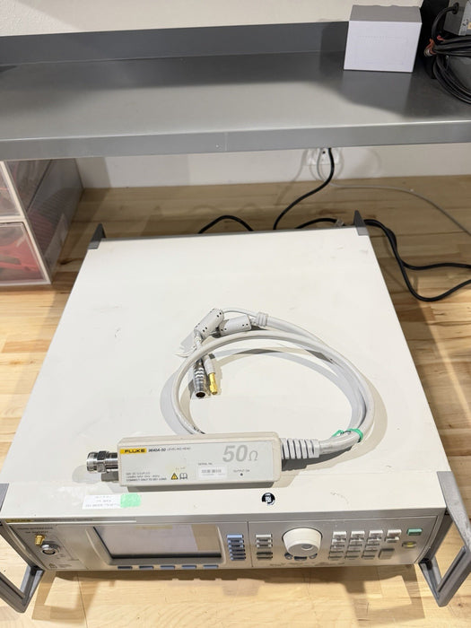 FLUKE 9640A RF REFERENCE SOURCE WITH 9640A-50 LEVELING HEAD TESTED