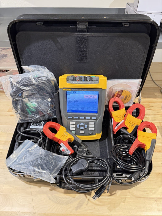 FLUKE 434 SERIES POWER QUALITY ANALYZER KIT W/ACCESSORIES - SHIPS FREE (TESTED)