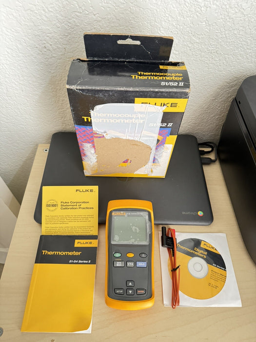 FLUKE 51 II THERMOCOUPLE THERMOMETER WITH PROBE DAMAGED BOX NEW