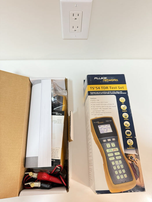 FLUKE NETWORKS TS54 TDR TEST SET (NEW FACTORY SEALED) SHIPS FAST