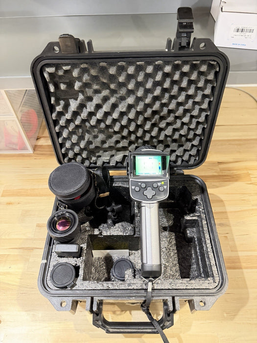FLIR E SERIES THERMACAM E4 WITH EXTRA LENS & BATTERY TESTED