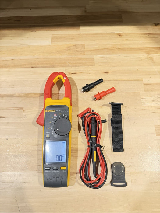 FLUKE 378 FC NON-CONTACT VOLTAGE CLAMP METER WITH LEADS