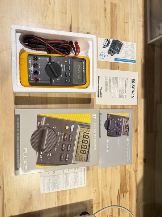 FLUKE 87 TRUE RMS MULTIMETER NEW