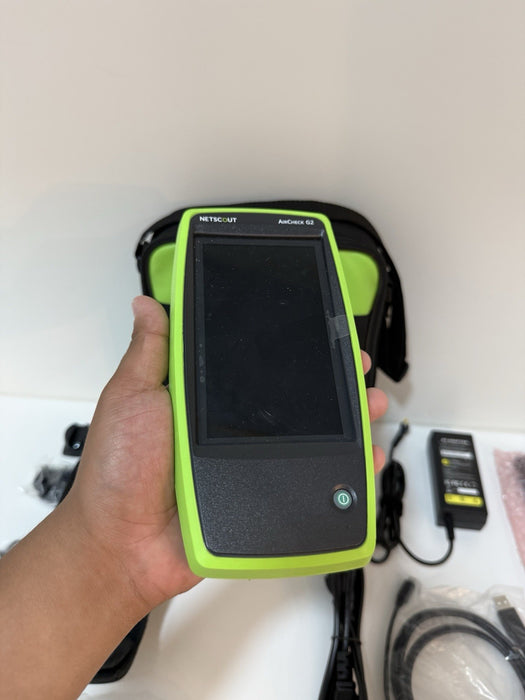 NETSCOUT AIRCHECK G2 KIT WITH ANTENNA & ACCESSORIES NEW