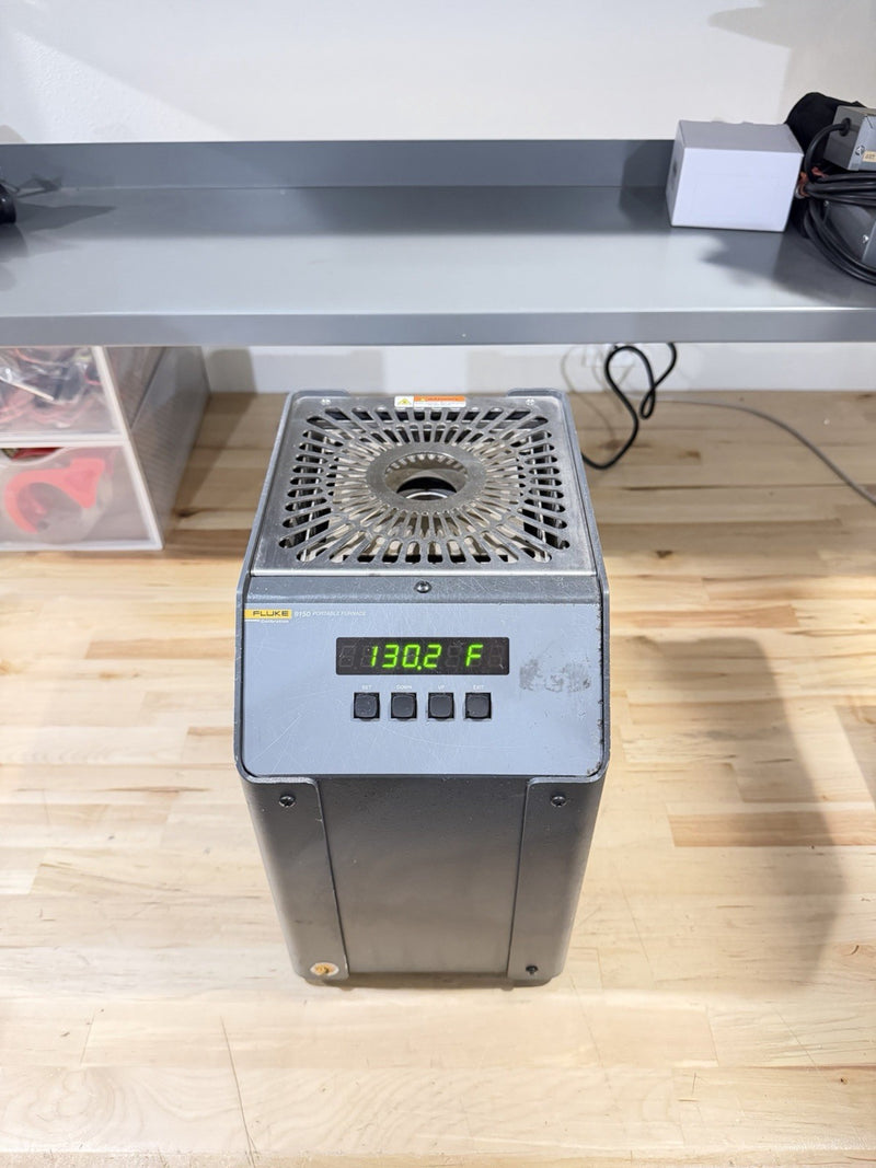 FLUKE 9150 PORTABLE FURNACE WITH CHARGER TESTED