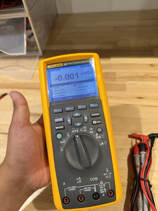 FLUKE 287 TRUE RMS ELECTRONIC LOGGING DIGITAL MULTIMETER W/ LEADS & CLIPS