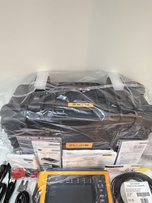 FLUKE 1777 POWER QUALITY ANALYZER (NEW FACTORY SEALED)CALIBRATED 2027 SHIPS FAST
