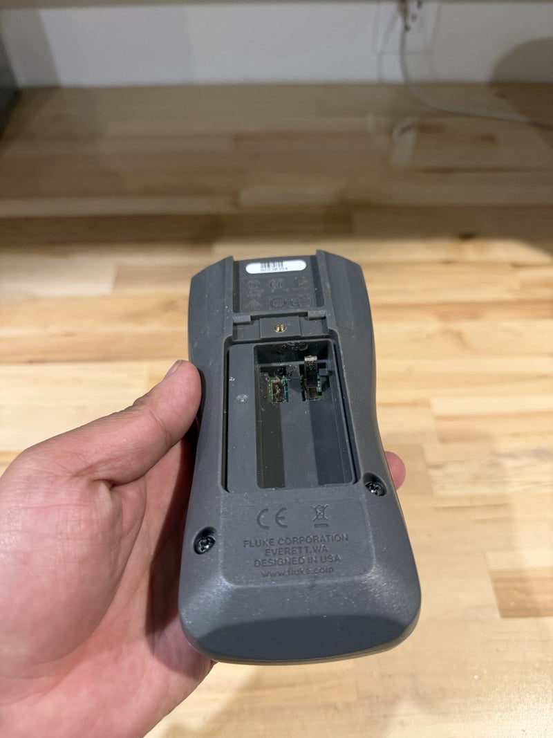 FLUKE 117 TRUE RMS MULTIMETER FOR PARTS