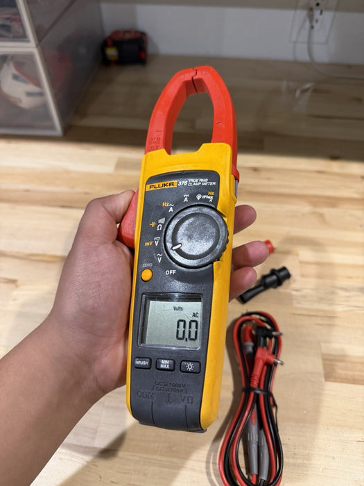 FLUKE 376 AC/DC TRUE RMS WIRELESS CLAMP METER W /LEADS & CLIPS -SHIPS FAST