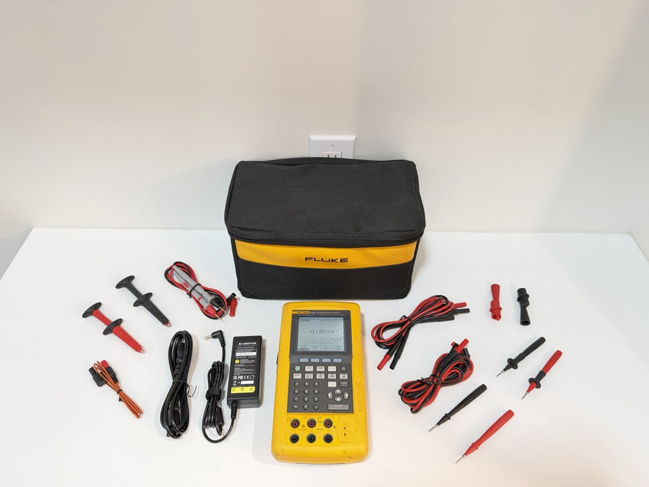 FLUKE 743B DOCUMENTING PROCESS CALIBRATOR W/ LEADS & ACCESSORIES (FREE SHIPPING)