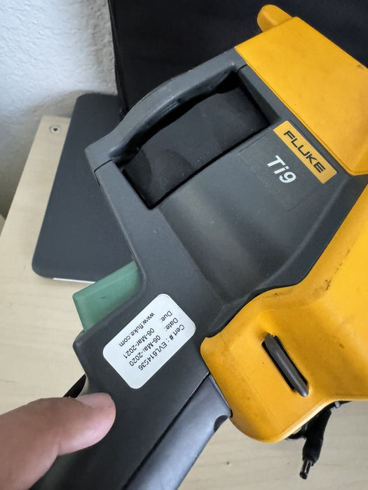 FLUKE TI9 IR INFD THERMAL IMAGER CAMERA TESTED RARE