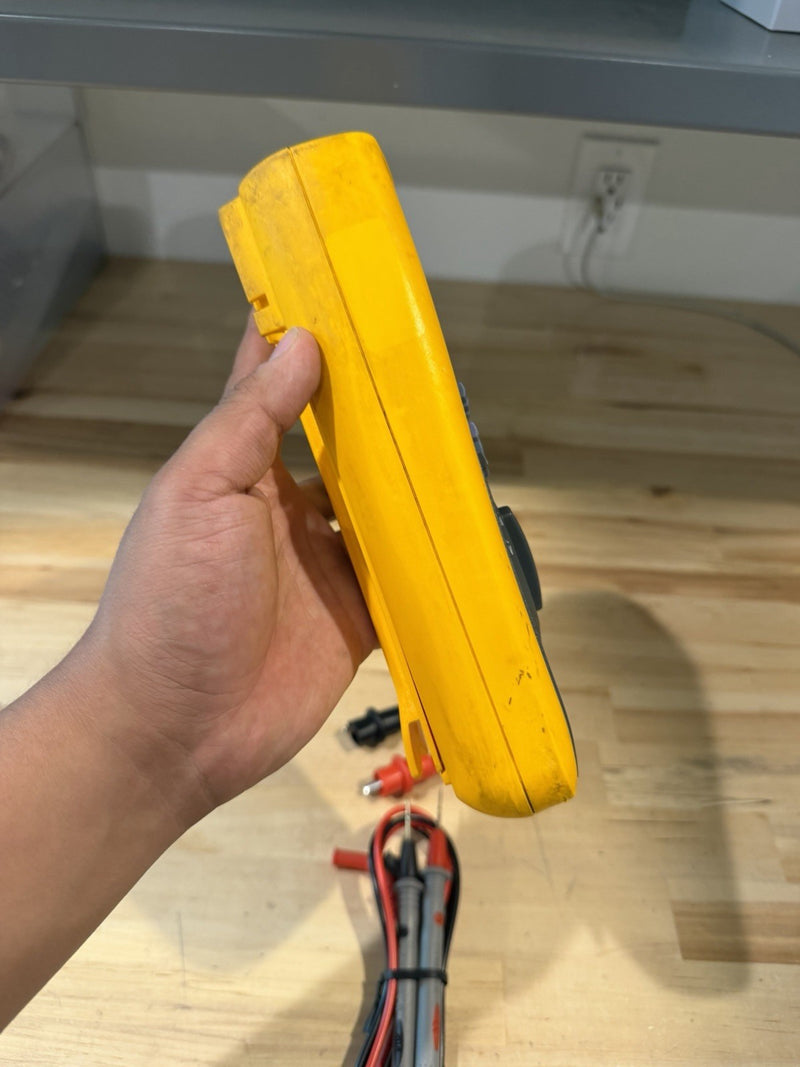 FLUKE 287 TRUE RMS ELECTRONIC LOGGING DIGITAL MULTIMETER WITH LEADS & CLIPS