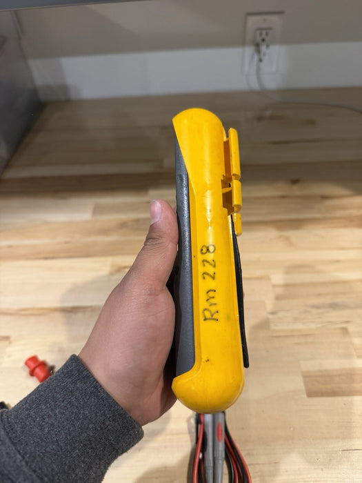 FLUKE 87 TRUE RMS MULTIMETER W/LEADS & CLIPS - SHIPS FAST