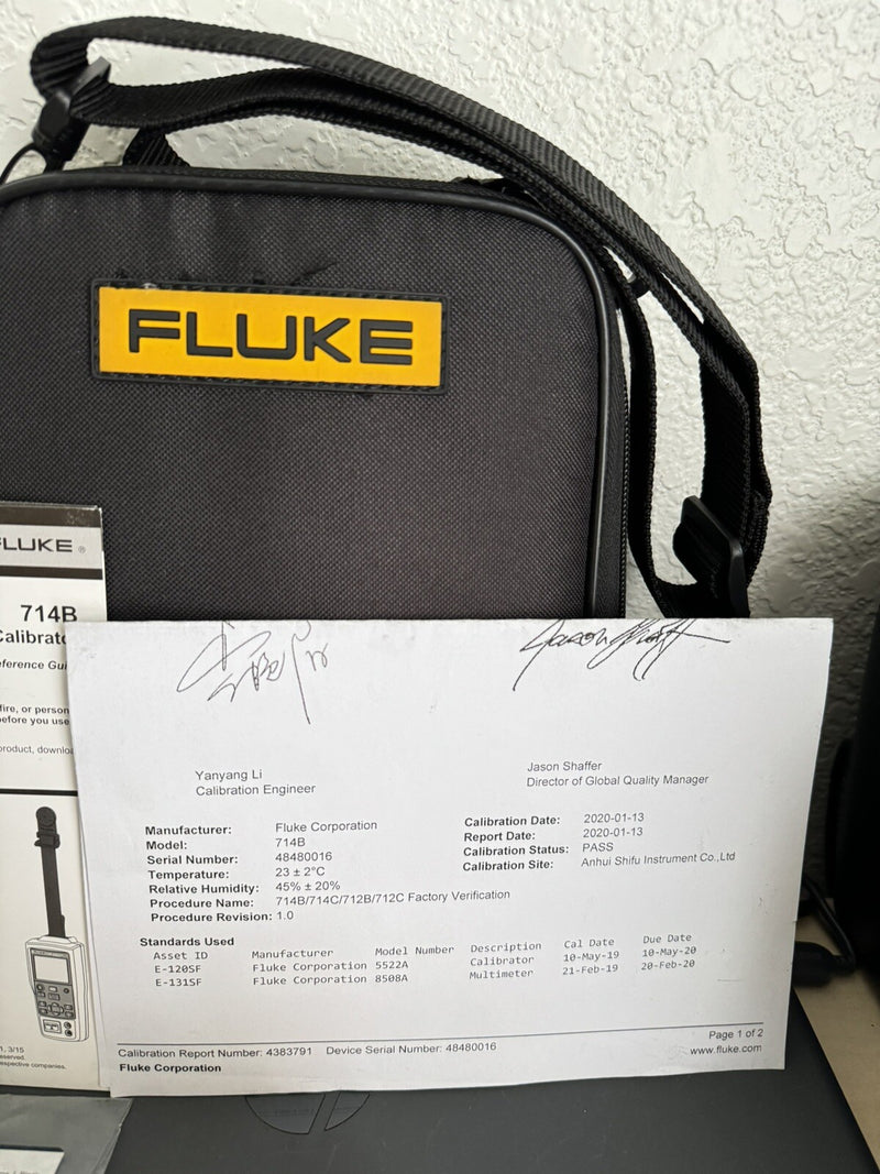 FLUKE 714B THERMOCOUPLE TEMPERATURE CALIBRATOR