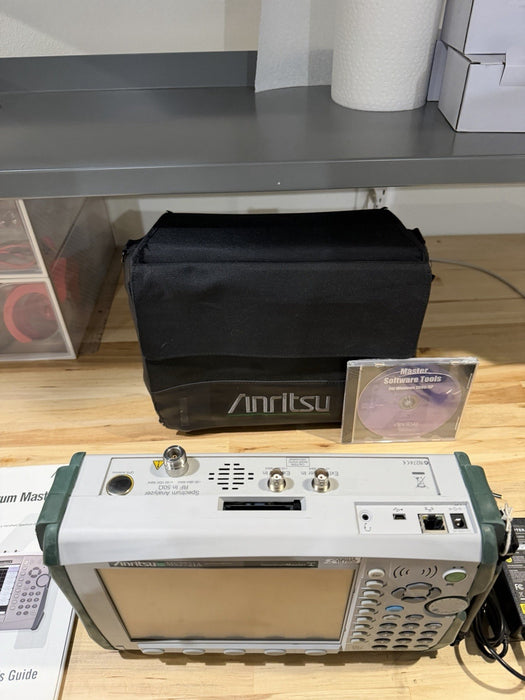 ANRITSU MS2721A SPECTRUM MASTER ANALYZER  W/ CHARGER & MANUAL (TESTED)SHIPS FREE