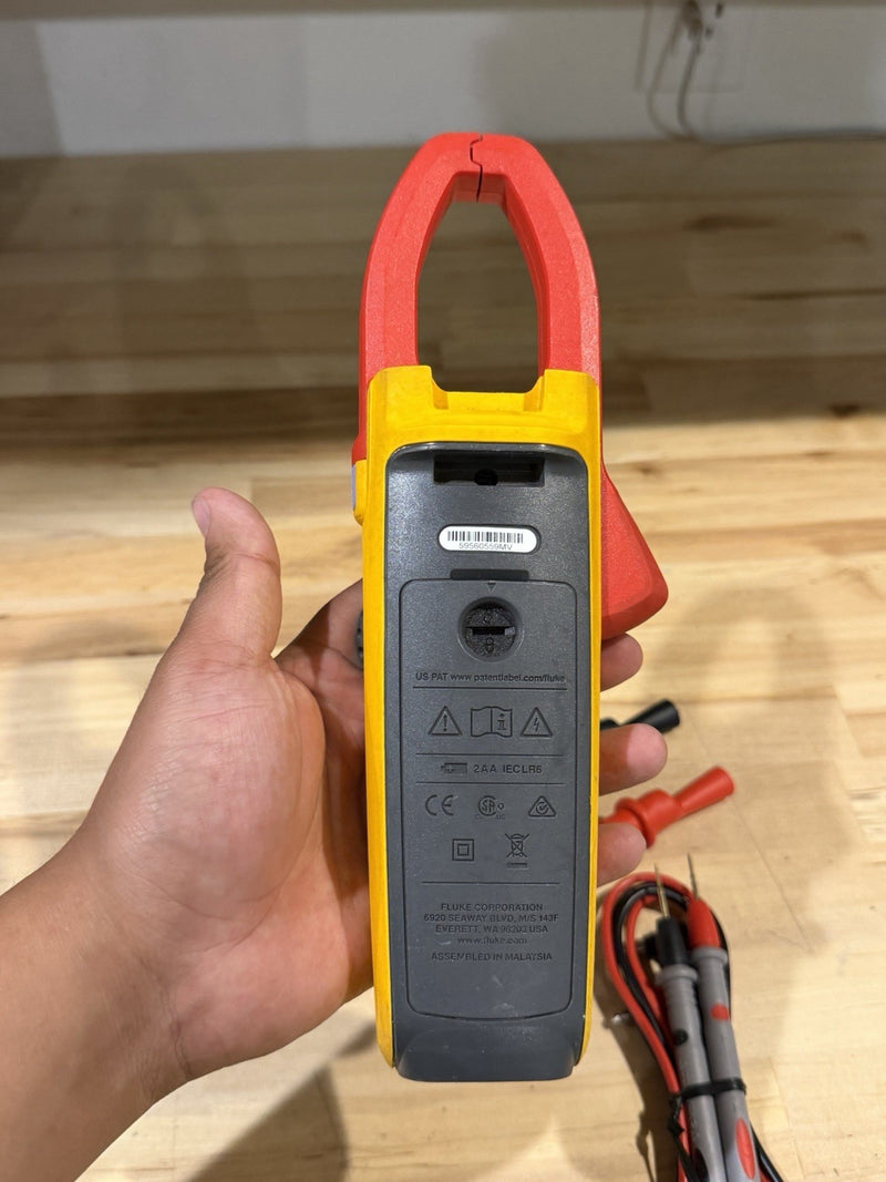 FLUKE 374 FC TRMS CLAMP METER WITH LEADS & CLIPS TESTED