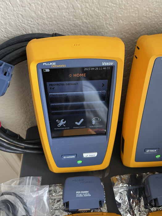 FLUKE NETWORKS DSX-5000 VERSIV CAT6A CABLE CERTIFIER TESTER KIT