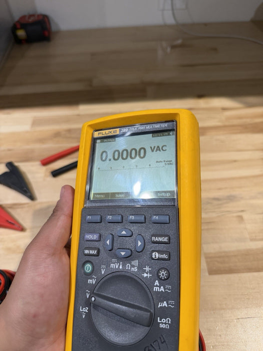 FLUKE 289 TRUE RMS DIGITAL MULTIMETER KIT W/ ACCESSORIES (TESTED) SHIPS FAST