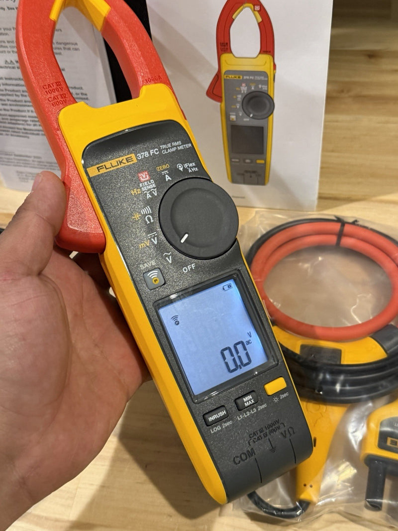 FLUKE 378 FC NON-CONTACR VOLTAGE CLAMP METER W/ LEADS & CASE - SHIPS FAST