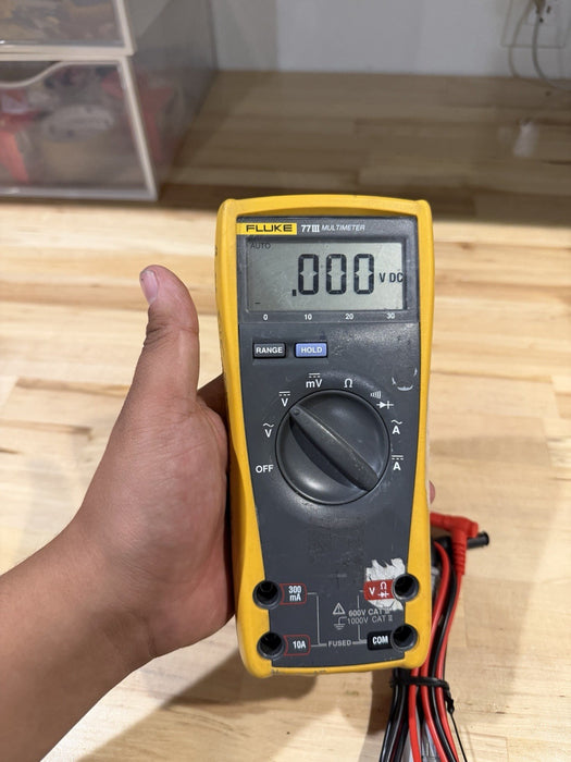 FLUKE 77 III MULTIMETER W/ LEADS (TESTED) SHIPS FAST