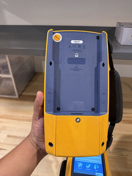 FLUKE NETWORKS VERSIV MAINFRAME & REMOTE WITH CHARGER