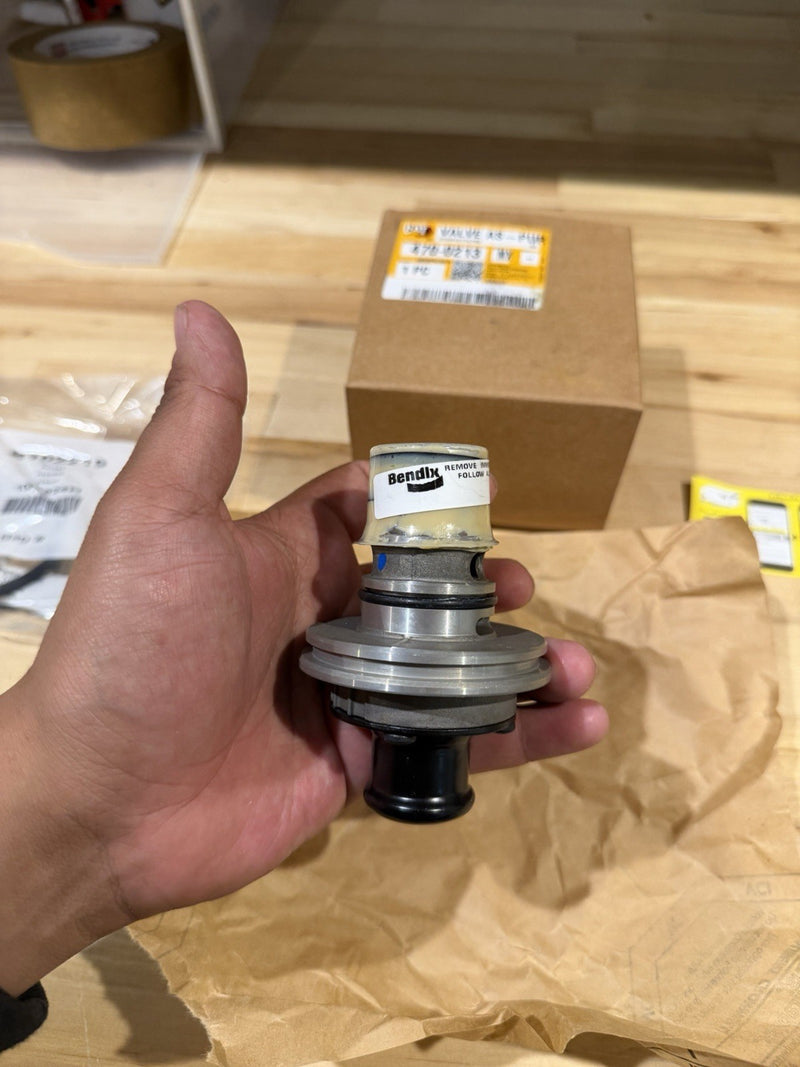 CAT 470-0213 AIR DRYER PURGER VALVE