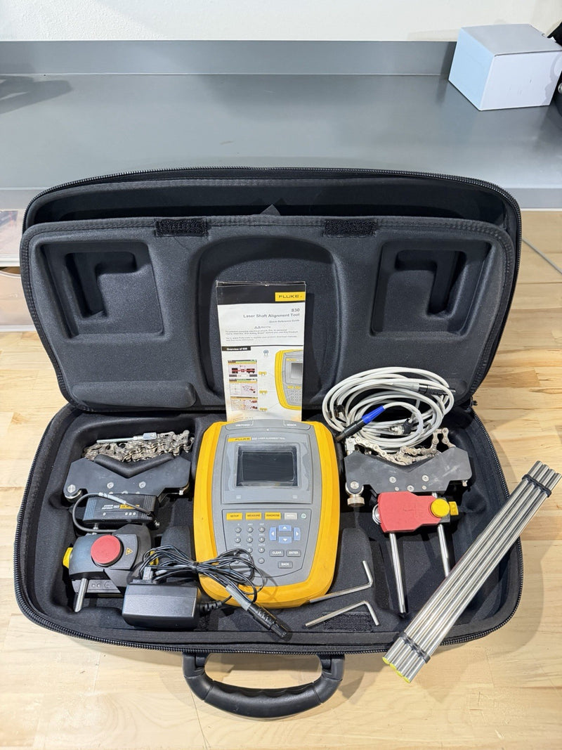 FLUKE 830 LASER ALIGNMENT TOOL WITH ACCESSORIES TESTED