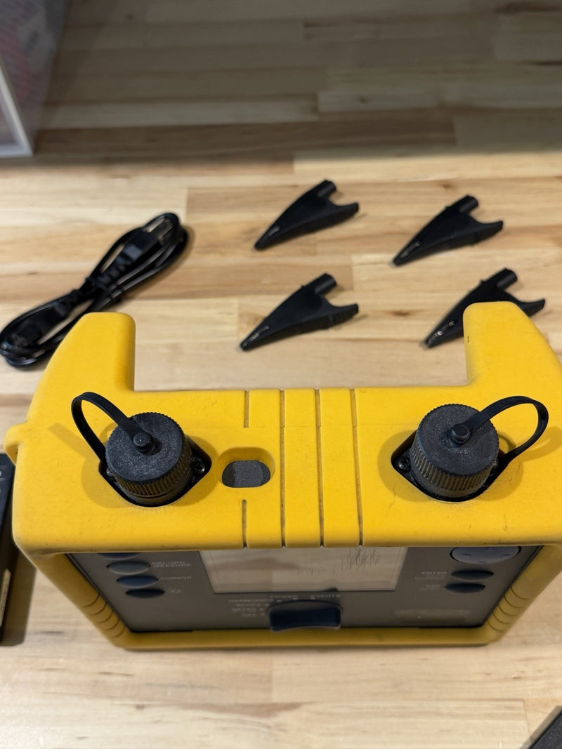 FLUKE 1735 THREE-PHASE POWER LOGGER WITH PROBES & CHARGER TESTED