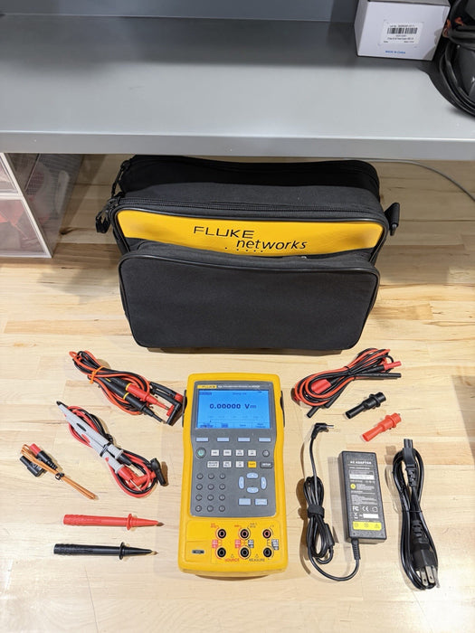 FLUKE 754 DOCUMENTING PROCESS CALIBRATOR WITH ACCESSORIES TESTED