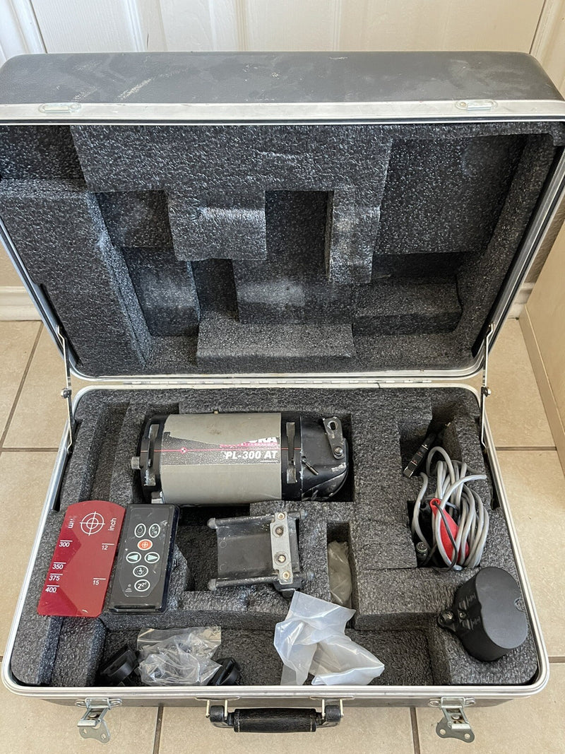 FUTTURA MODEL PL-300 RED BEAM PIPE LASER MAKER OF AGL GRADELIGHT