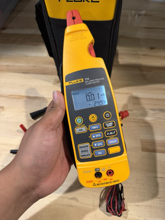 FLUKE 772 MILLIAMP PROCESS CLAMP WITH LEADS & CLIPS TESTED