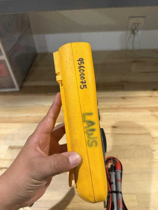 FLUKE 287 TRUE RMS ELECTRONIC LOGGING DIGITAL MULTIMETER W/ LEADS & CLIPS