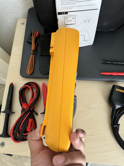 FLUKE 289 FVF DIGITAL MULTIMETER WITH ACCESSORIES
