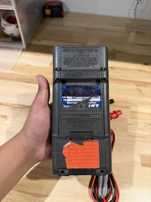 FLUKE 27 DIGITAL MULTIMETER WITH LEADS