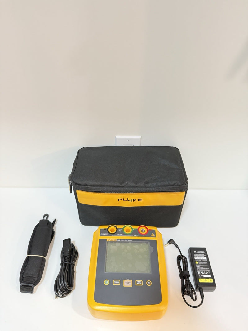 FLUKE 1535 MEGOHMMETER INSULATION TESTER WITHBAG & CHARGER