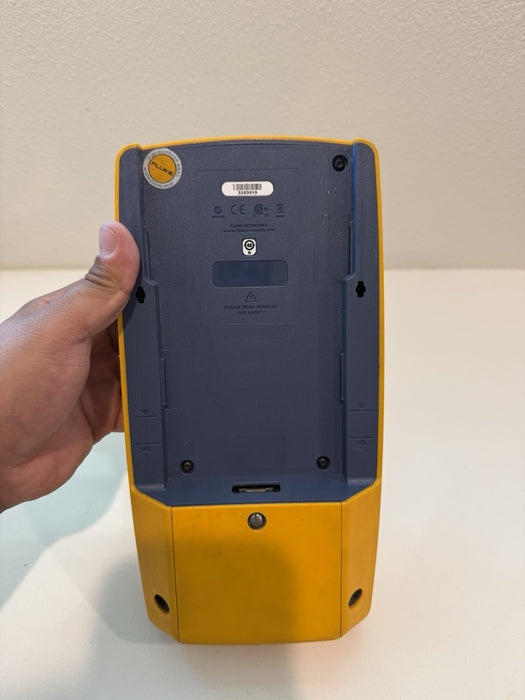 FLUKE NETWORKS VERSIV MAINFRAME FOR DSX-5000/DSX-8000DISPLAY DEFECT